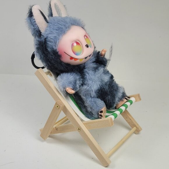 Labubu lounging beach chair no doll - Picture 6 of 6